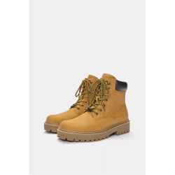 Bottes a lacets