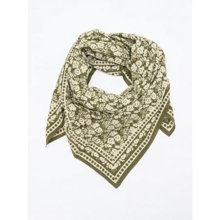 Large foulard